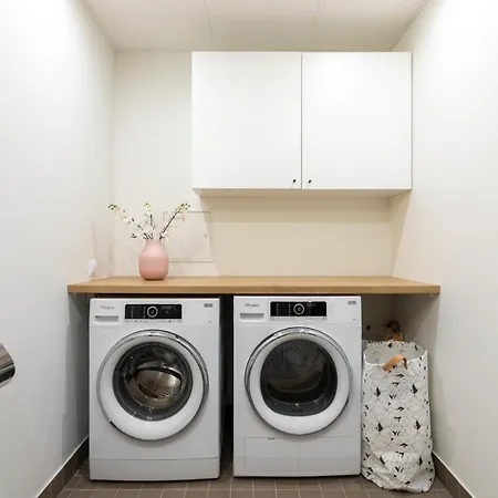 2br Deluxe Near Lake Harku, Forest View Lejlighed *